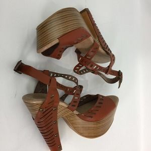 Jessica Simpson Trixi Platform Sandal Women's Size 7.5B Brown (Rare find)